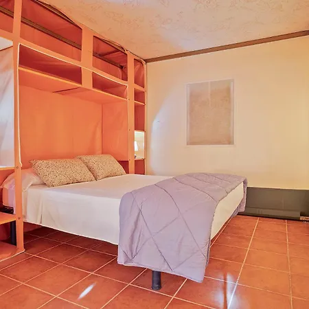 Kamp alanı Castell Montgri **** L'Estartit
