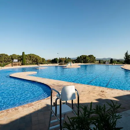 Kamp alanı Castell Montgri **** *