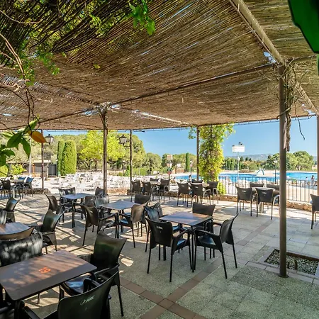 Castell Montgri **** Kamp alanı