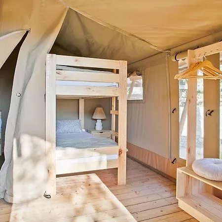 Kamp alanı Castell Montgri **** L'Estartit